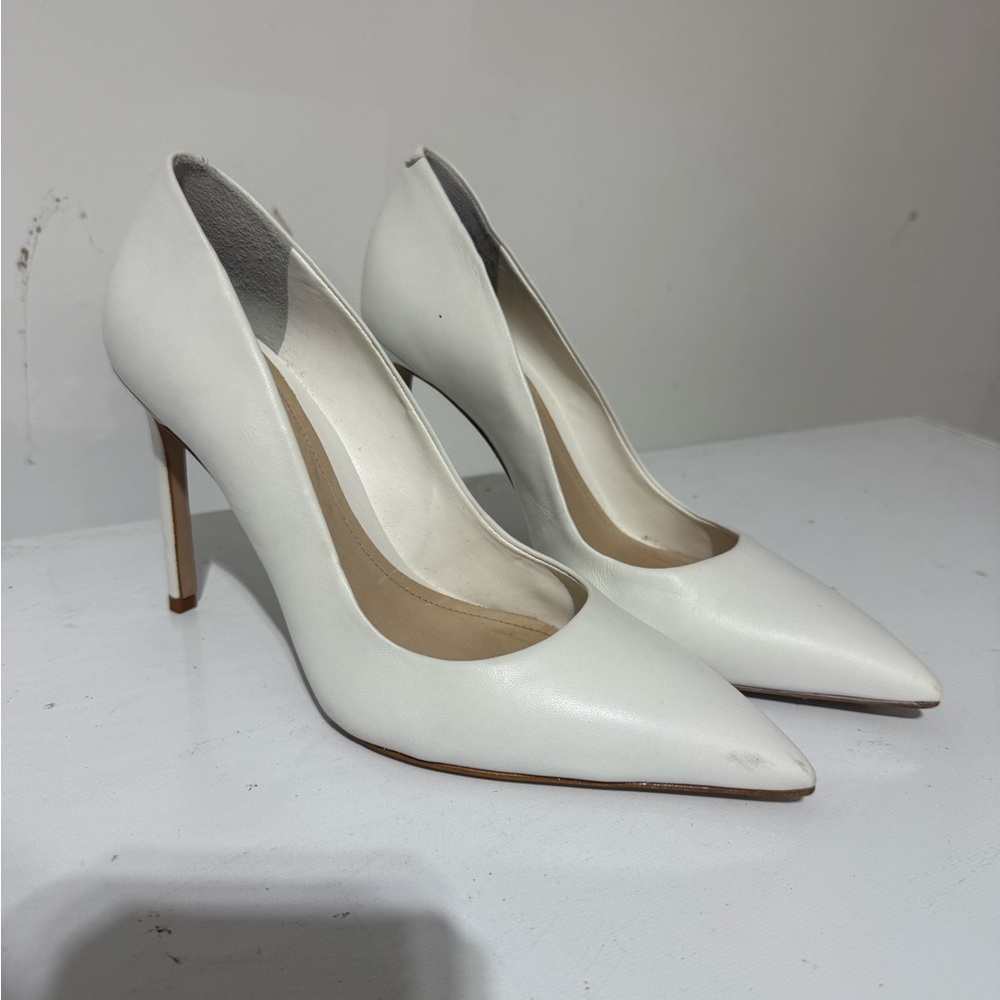 SCHUTZ White Pointed Toe Heels